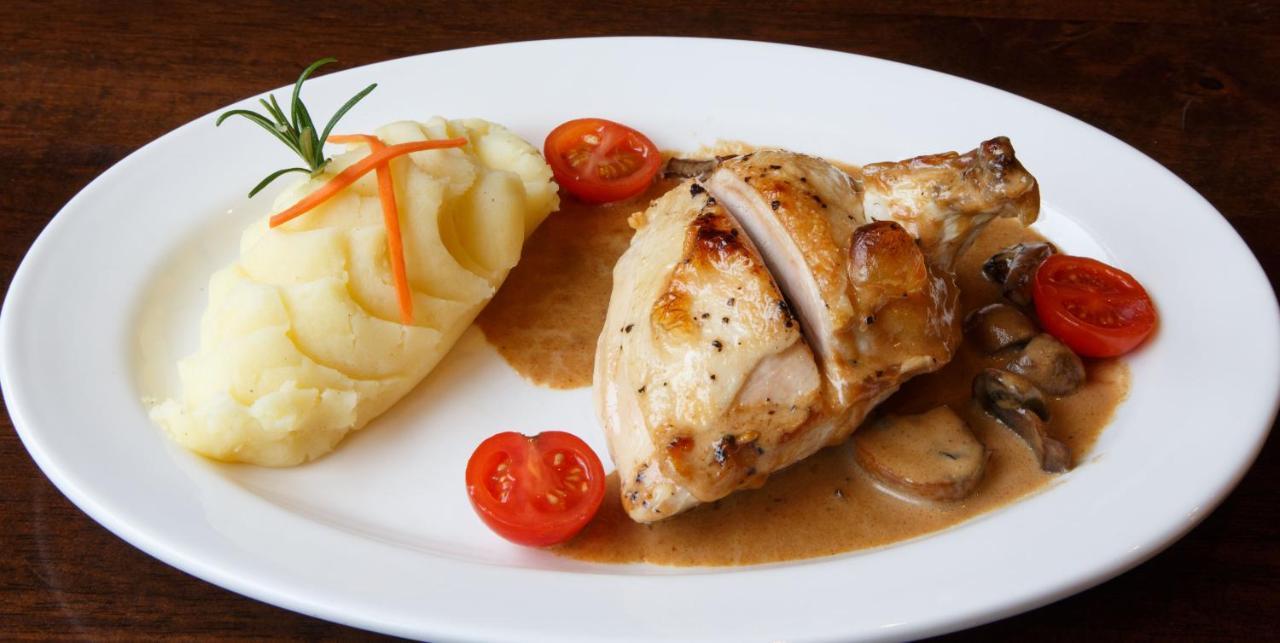 The Clonakilty Hotel 외부 사진